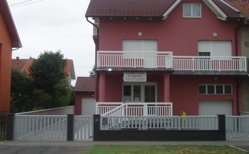 Tenja, Ekskluzivna kuća 350 m2